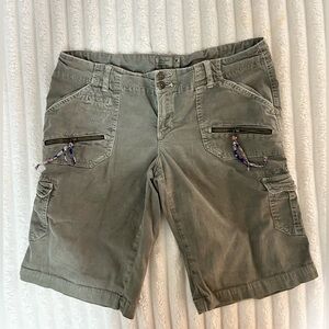American Eagle Outfitters Olive Cargo Shorts